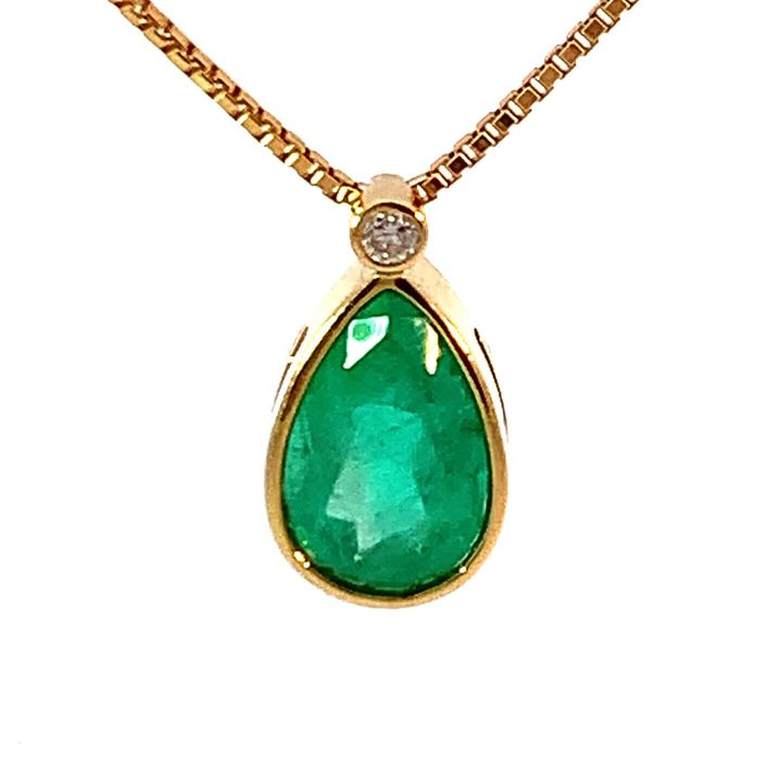 ネックレス K18 全長約50.2㎝ エメラルド4.40ct ダイヤ0.08ct
